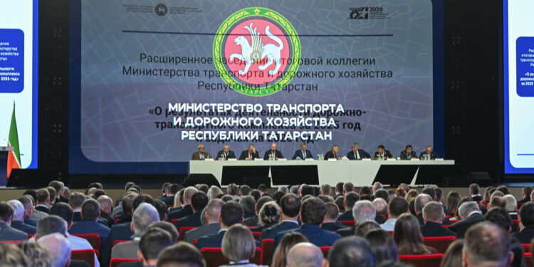 Глава самарского минтранса ездил в Казань подвести итоги работы коллег из Татарстана