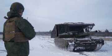 Танкисты, недавно вернувшиеся с переднего края, продолжают совершенствовать своё мастерство