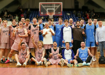 Баскетбольная команда «Тольяттиазот» сыграла с чемпионами лиги Media Basket