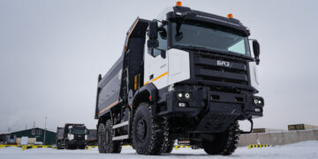 ГК ГРОСС начала продажи новых полноприводных самосвалов и тягачей БАЗ