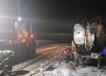 В Самарской области произошло массовое ДТП с четырьмя грузовиками 