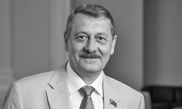 В Жигулевске ушел из жизни бывший председатель городской Думы Сергей Некрасов