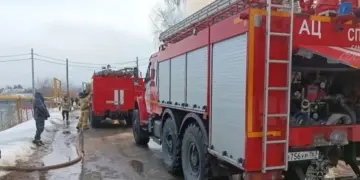 В момент взрыва газа под Самарой загорелись три частных дома, два человека погибли