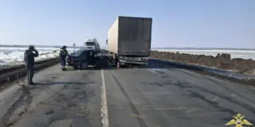 В Самарской области в ДТП с большегрузом погибла пожилая женщина