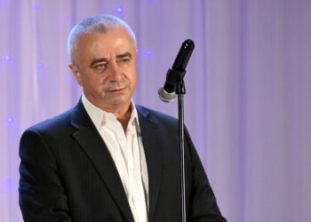 Закупка не тех защитных костюмов стоила карьеры и свободы главврачу жигулевской больницы