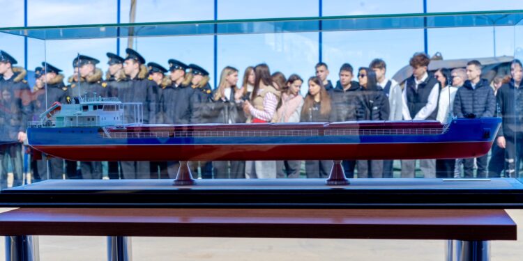 Самарская судоверфь построит три новых сухогрузных судна