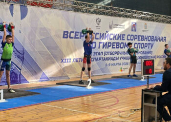 Новокуйбышевские волейболисты вписали в историю клуба новую страницу