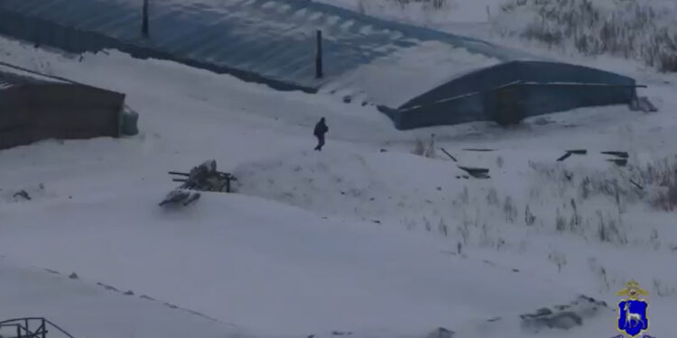 Мигрант пытался уползти по сугробам от самарских силовиков, но его нашел квадрокоптер