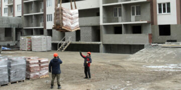 Самарские застройщики обеспечат сдачу квартир дольщикам в срок. Почти все