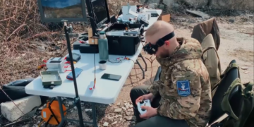 Губернатор Севастополя призвал горожан вступать в отряд, защищающий город