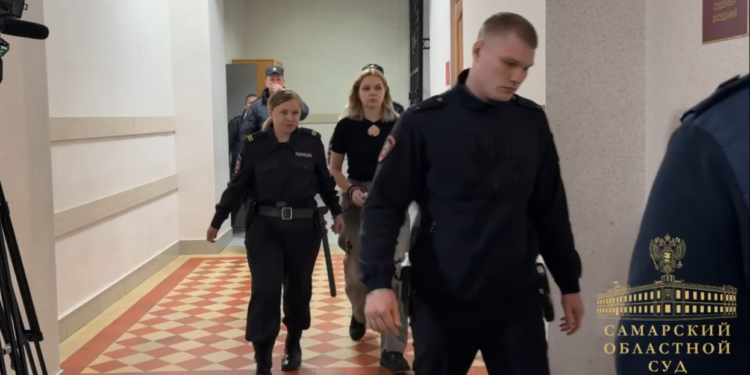 Обвиняемую в убийстве экс-мэра Самары Тархова оставили под арестом еще на 24 суток