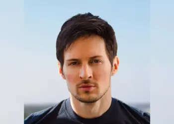 Дуров назвал шифрование WhatsApp* крупнейшим мошенничеством в истории