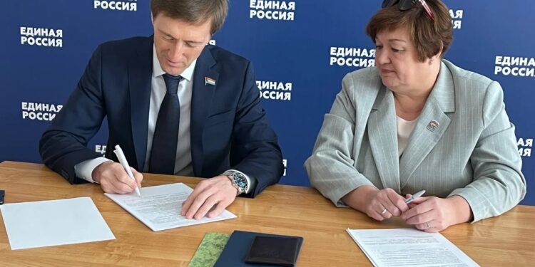 В «Единой России» определились с соперником Михаила Матвеева в 163-м округе Госдумы