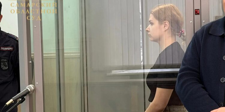 Обвиняемую в убийстве экс-мэра Самары Тархова оставили под арестом еще на 24 суток