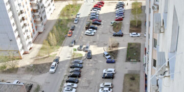 В самарских новостройках парковок может стать вдвое меньше