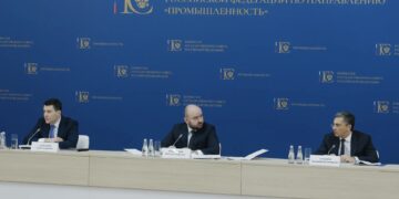 Вячеслав Федорищев провел заседание комиссии Госсовета по промышленности