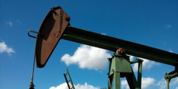 Падение прибыльности самарских нефтедобытчиков пробивает брешь в региональном бюджете