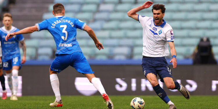 «Крылья Советов» в меньшинстве упустили победу в  матче с «Сочи»