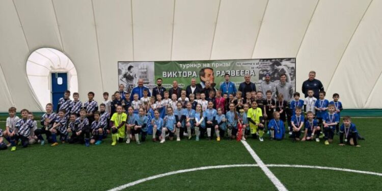 Юные футболисты определили обладателей призов экс-президента самарских «Крыльев»