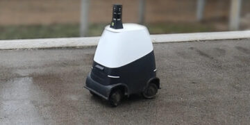 Робокоп уже с нами: в самарских колониях протестировали робота-патрульного