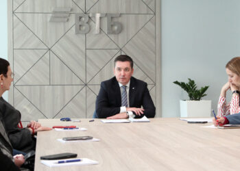 Объем привлеченных средств СМБ в банке ВТБ Самарской области в 2025 году вырос до 81,6 млрд рублей