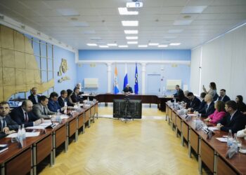 Губернатор Самарской области потребовал уделить особое внимание бизнесу