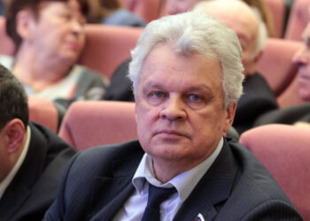 ВИКТОР КАЗАКОВ: «Политика – это не борьба за кресло, а передача ответственности»