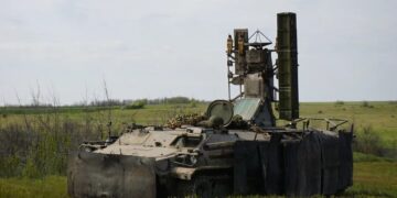 Расчёт ЗРК «Стрела-10» группировки войск «Центр» ежедневно уничтожает беспилотные летательные средства различного назначения
