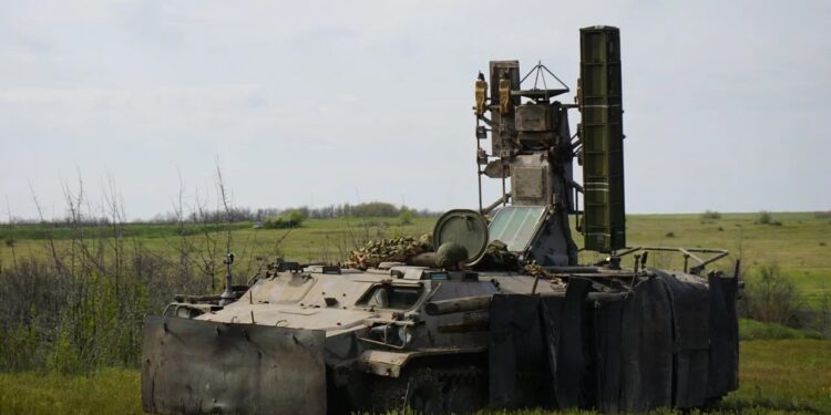 Расчёт ЗРК «Стрела-10» группировки войск «Центр» ежедневно уничтожает беспилотные летательные средства различного назначения