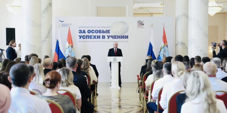 203 стобалльных результата получили выпускники Самарской области на ЕГЭ