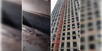В Самаре на стройке рабочий упал в вентиляционную шахту с 17-го этажа