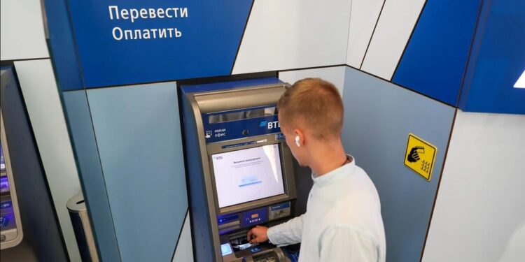 В ВТБ рассказали о замене зарубежных банкоматов на отечественные