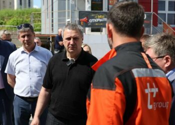Носков проверил ремонт теплосетей в Самаре: 50 км заменят до 30 сентября