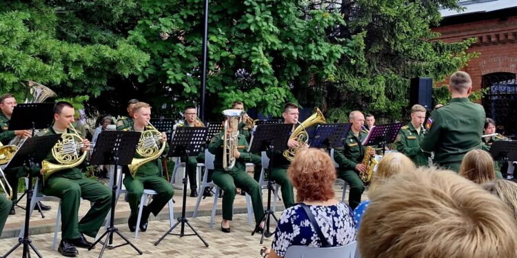 В Самаре состоялся концерт оркестра 30-й отдельной гвардейской мотострелковой бригады
