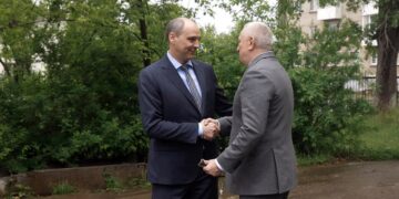 Губернатор Свердловской области Денис Паслер с рабочим визитом посетил завод «Хромпик» в Первоуральске
