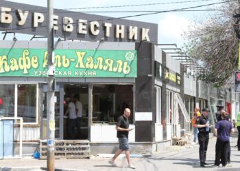 «Аль Халяль» всё: в Самаре начался снос павильонов на стадионе «Буревестник»