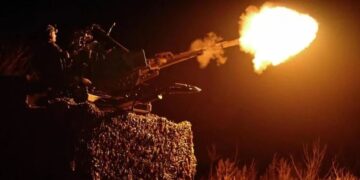 Массированный удар БПЛА ВСУ по регионам РФ: возгорания на нефтехранилищах, НПЗ и в порту Таганрога