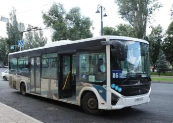В центре Самары 17 июля изменили маршруты автобусов и троллейбусов из-за ремонта дорог