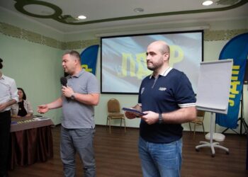 Самарско-ульяновский список ЛДПР усилили политтехнологами и супругой министра спорта