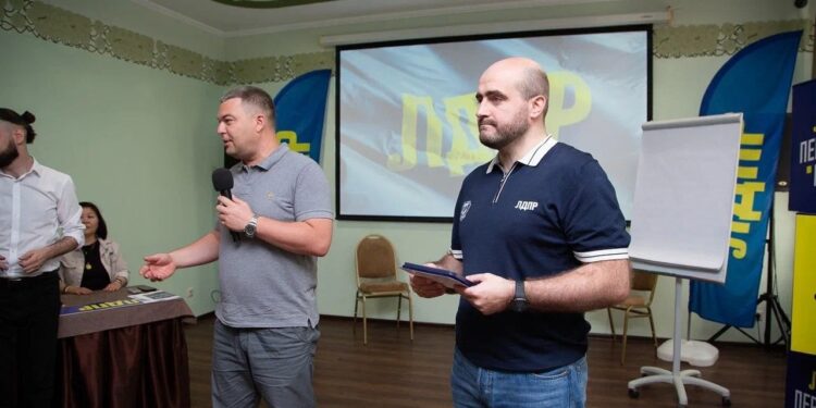 Самарско-ульяновский список ЛДПР усилили политтехнологами и супругой министра спорта