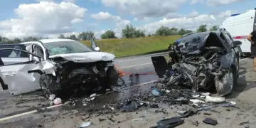 В Самарской области в лобовом столкновении иномарок погибли два человека