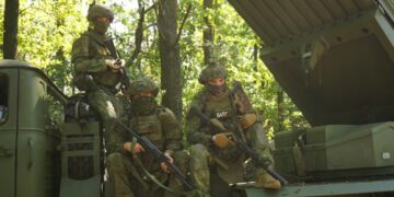Расчёты «Градов» морской пехоты выжигают позиции врага