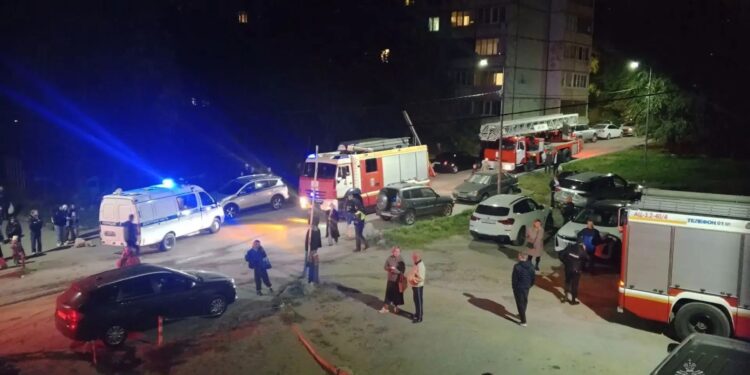 В Самаре загорелся 16-этажный дом на улице Осипенко