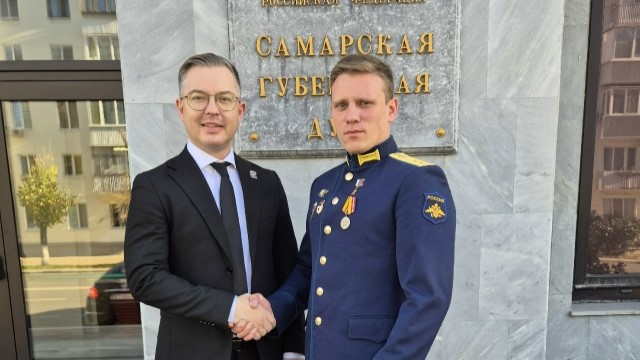 В Самарской области задерживается передача депутатского мандата Герою СВО