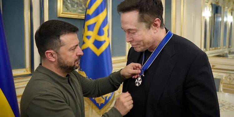 Маск объяснил опасность использования Starlink для нанесения ударов вглубь России