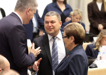 Формирование комитетов развело в статусе депутатов Самарской губернской думы