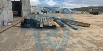 В Клявлинском районе под колесами погрузчика погиб рабочий